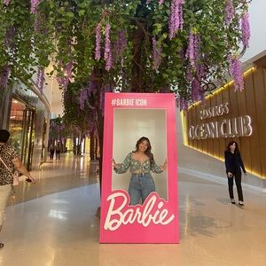 Meet your Posher, Esperanza